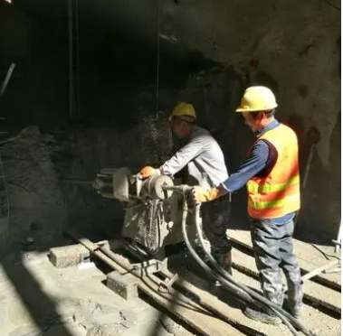 阜城水下抗分散灌浆料特点 水下不分散注浆料介绍