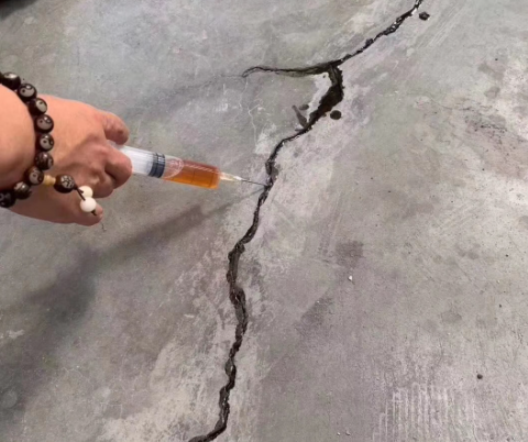 阜城混凝土裂缝修补技术详解​